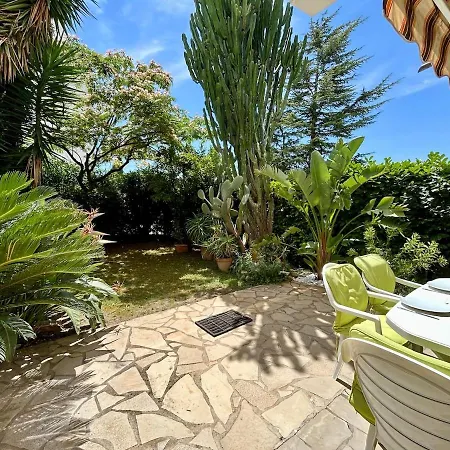 3p Avec Jardin, Parking, Proche 昂蒂布